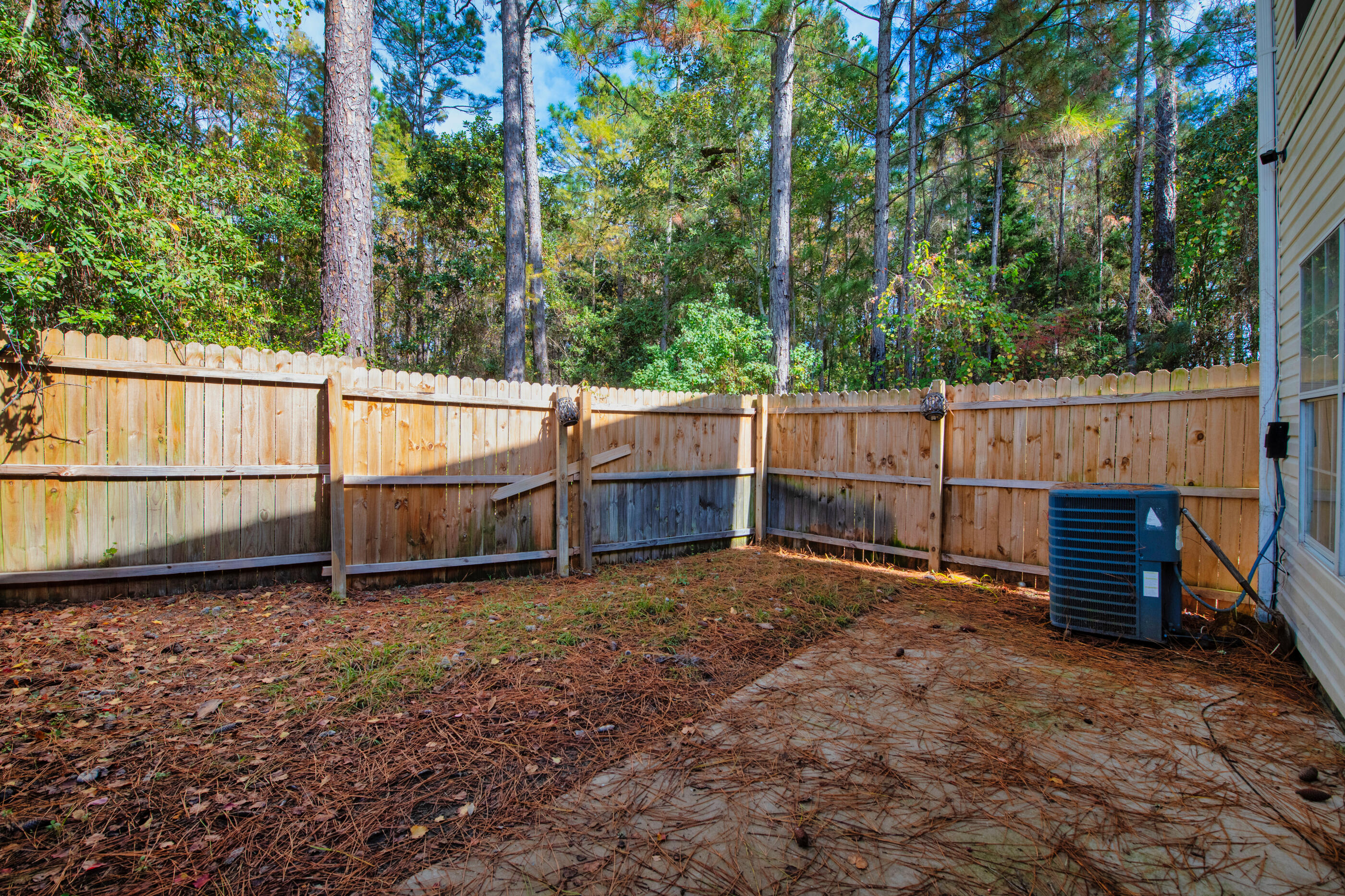 DOMENICAS COVE T/H - Residential