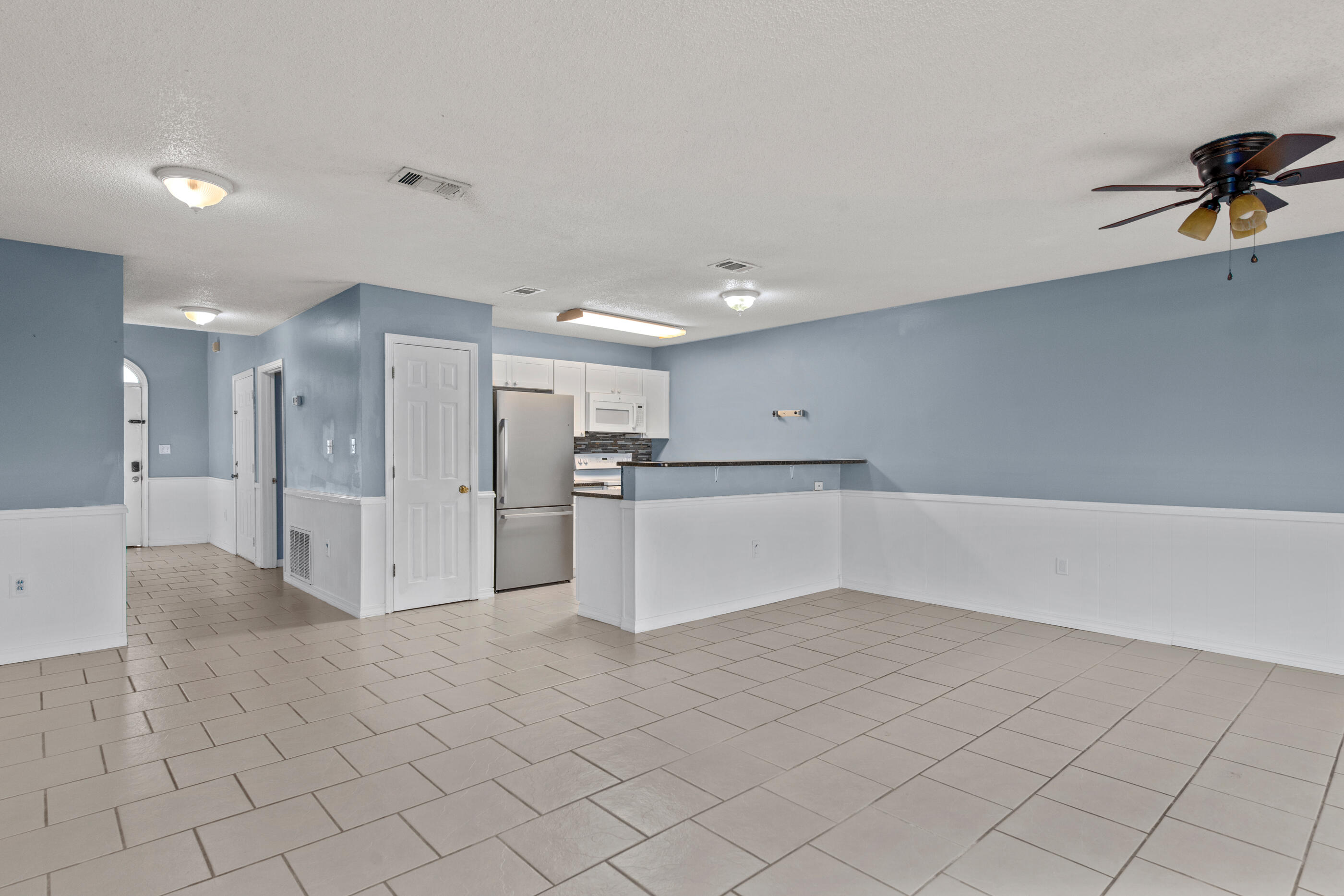 DOMENICAS COVE T/H - Residential