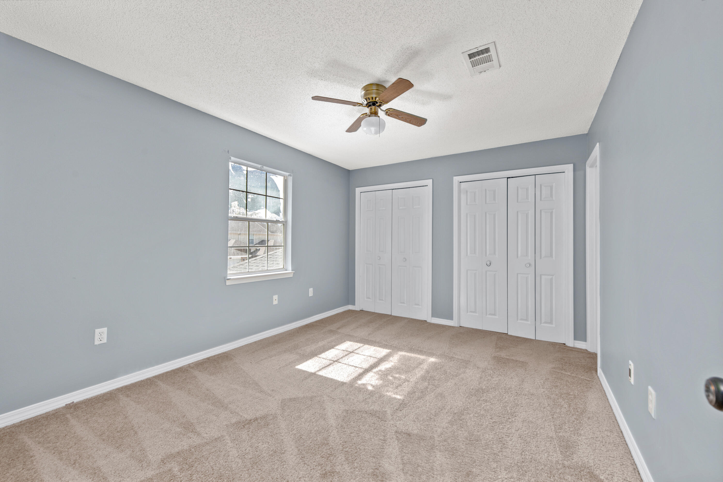 DOMENICAS COVE T/H - Residential