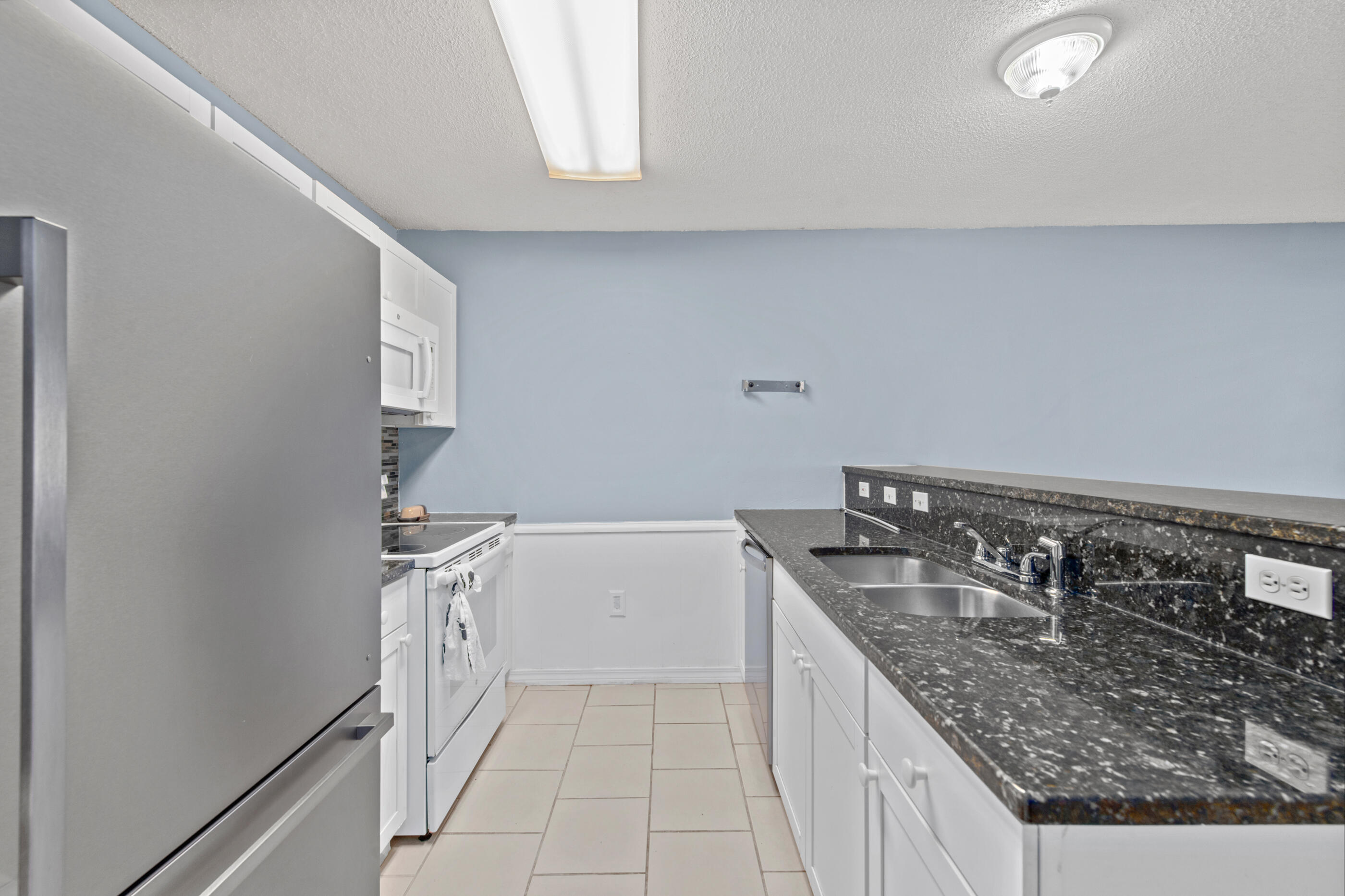 DOMENICAS COVE T/H - Residential