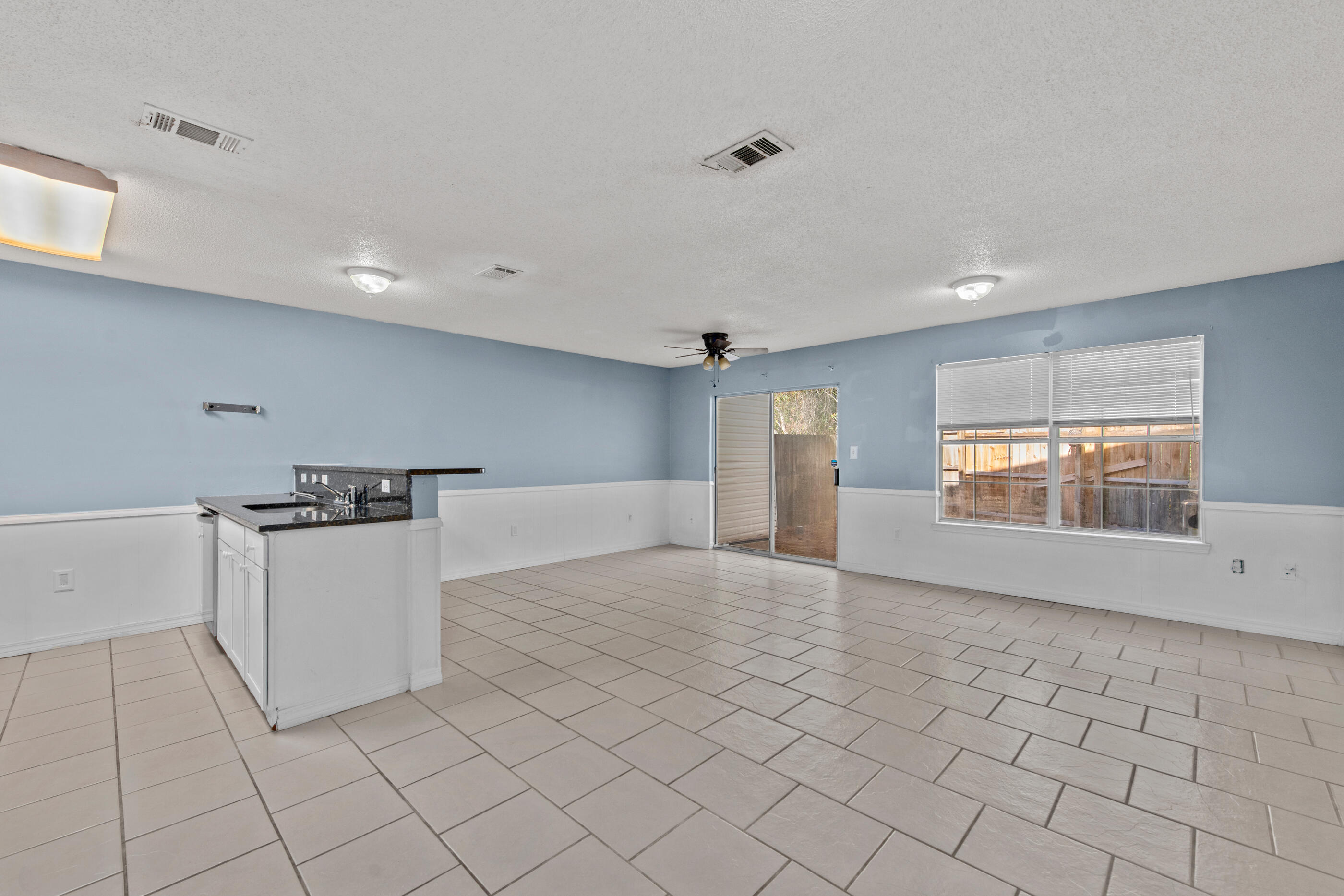 DOMENICAS COVE T/H - Residential