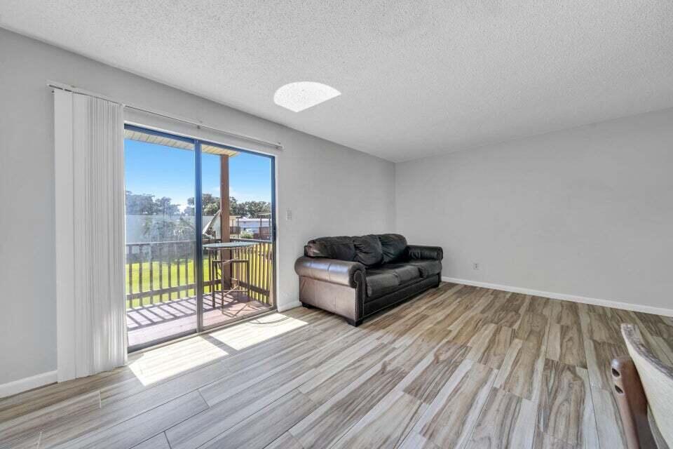 FOUNTAINHEAD CONDO - Residential Lease