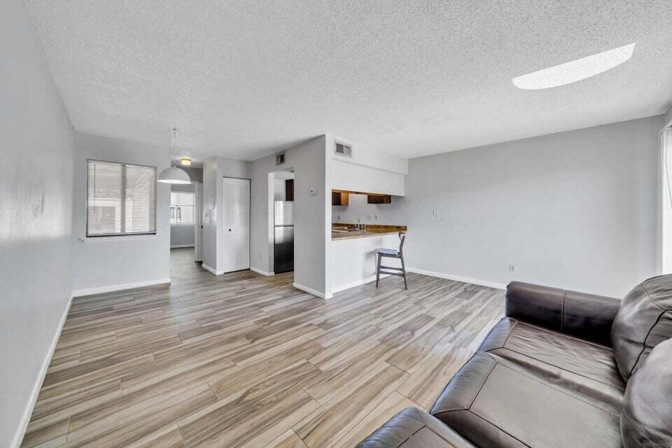 FOUNTAINHEAD CONDO - Residential Lease