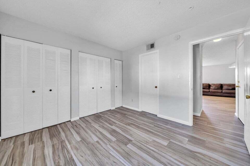 FOUNTAINHEAD CONDO - Residential Lease