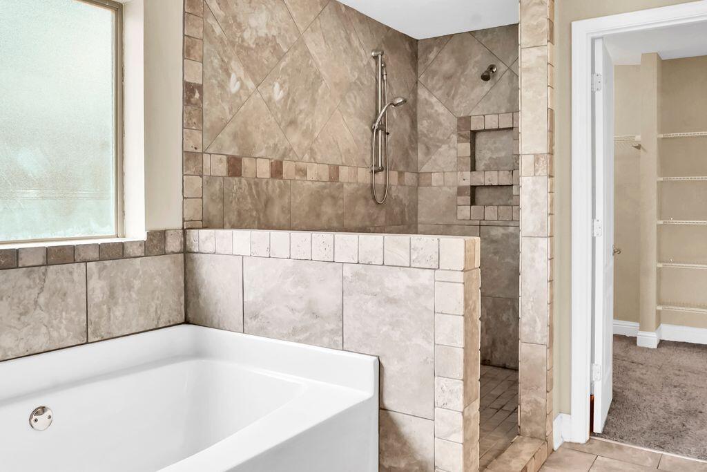 Sky Ridge Est 1st Ad - Residential