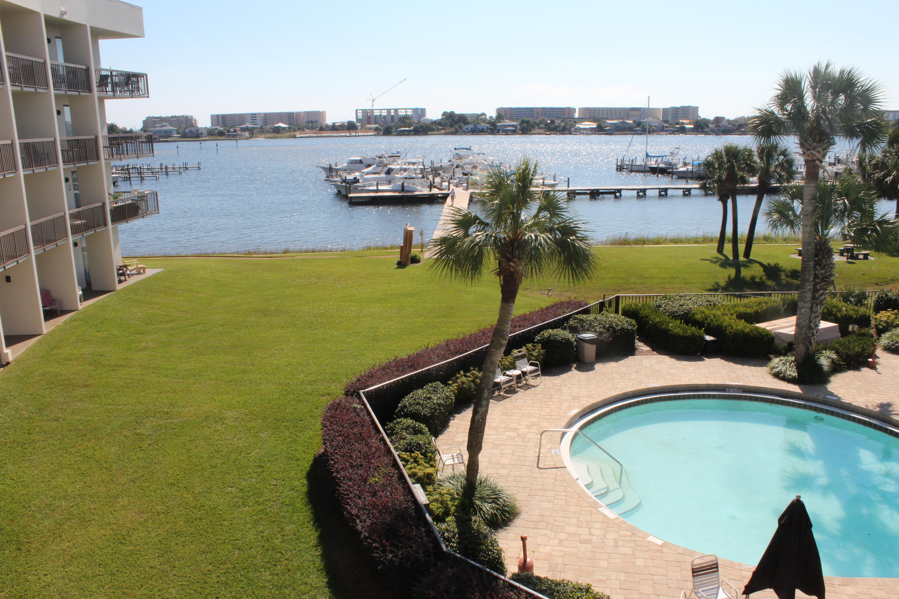 PIRATES BAY PH 1 - Residential