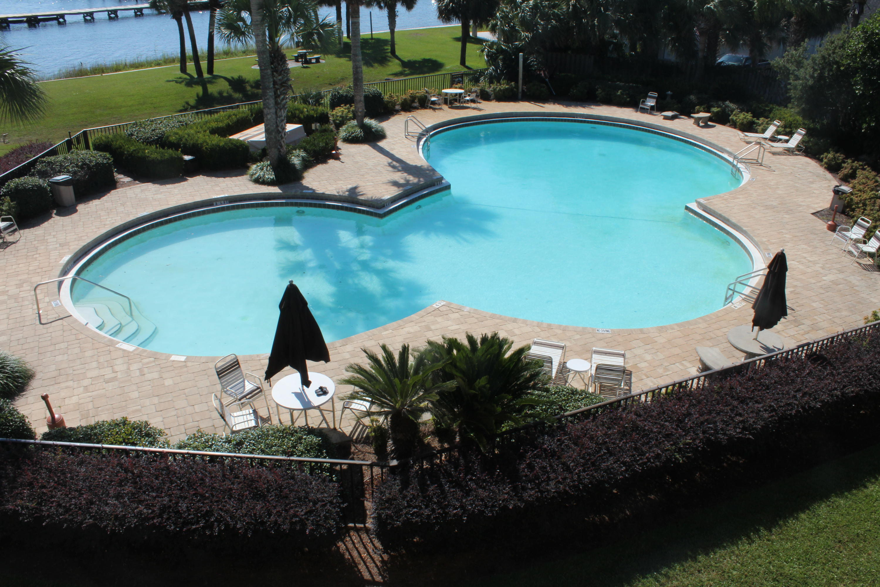 PIRATES BAY PH 1 - Residential