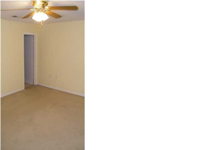 GARDEN VILLAS PH 1 - Residential Lease