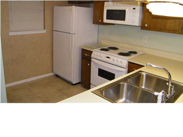 GARDEN VILLAS PH 1 - Residential Lease