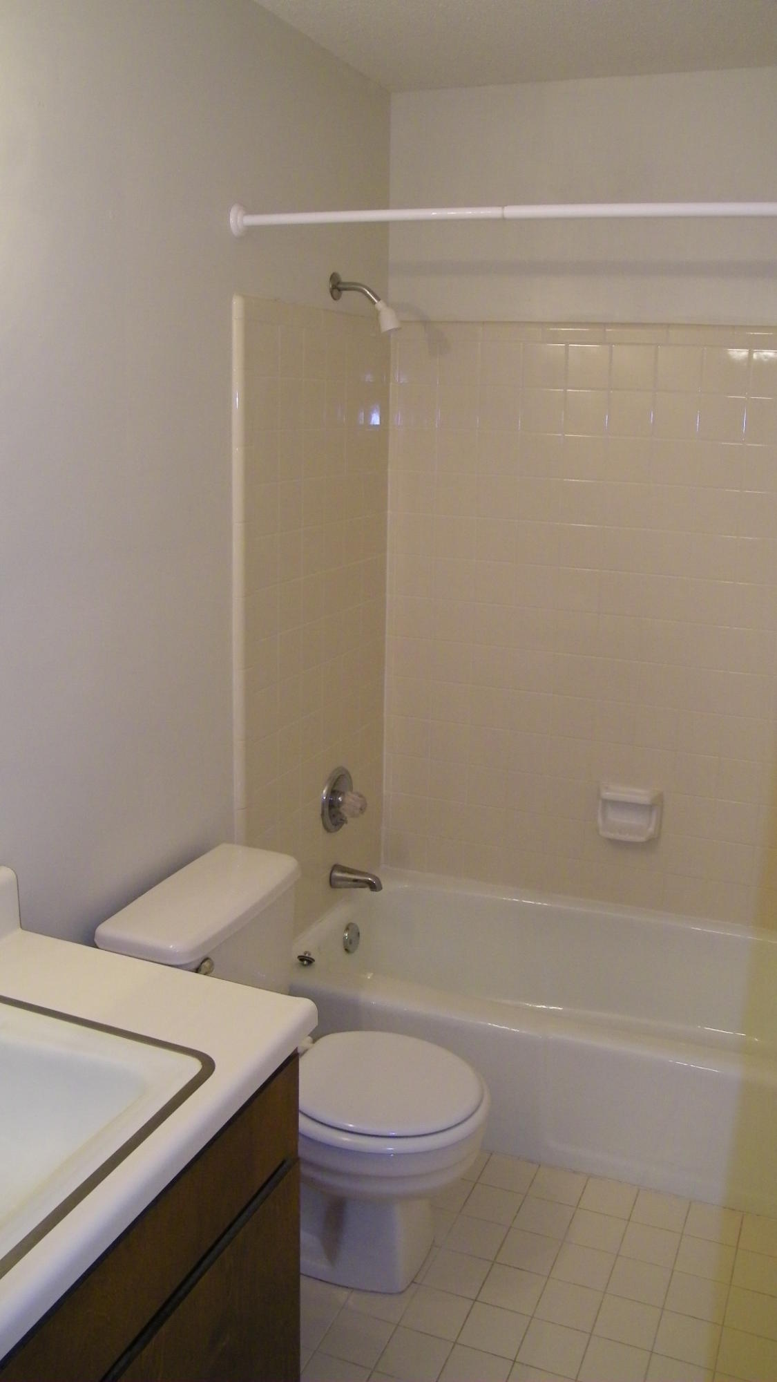 GARDEN VILLAS PH 1 - Residential Lease