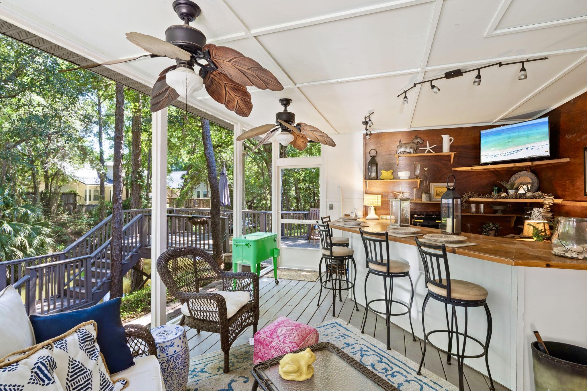 HARBOR OAKS - Residential