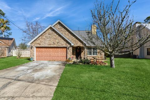 A home in Fort Walton Beach