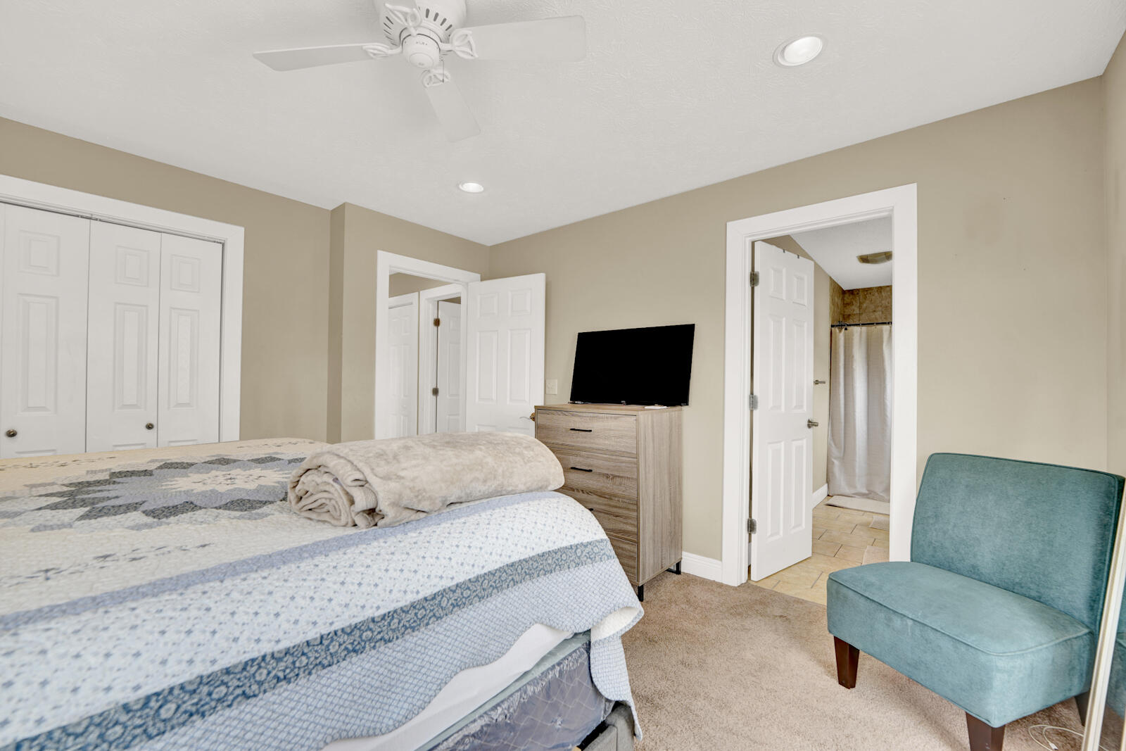 NO RECORDED SUBDIVISION - Residential