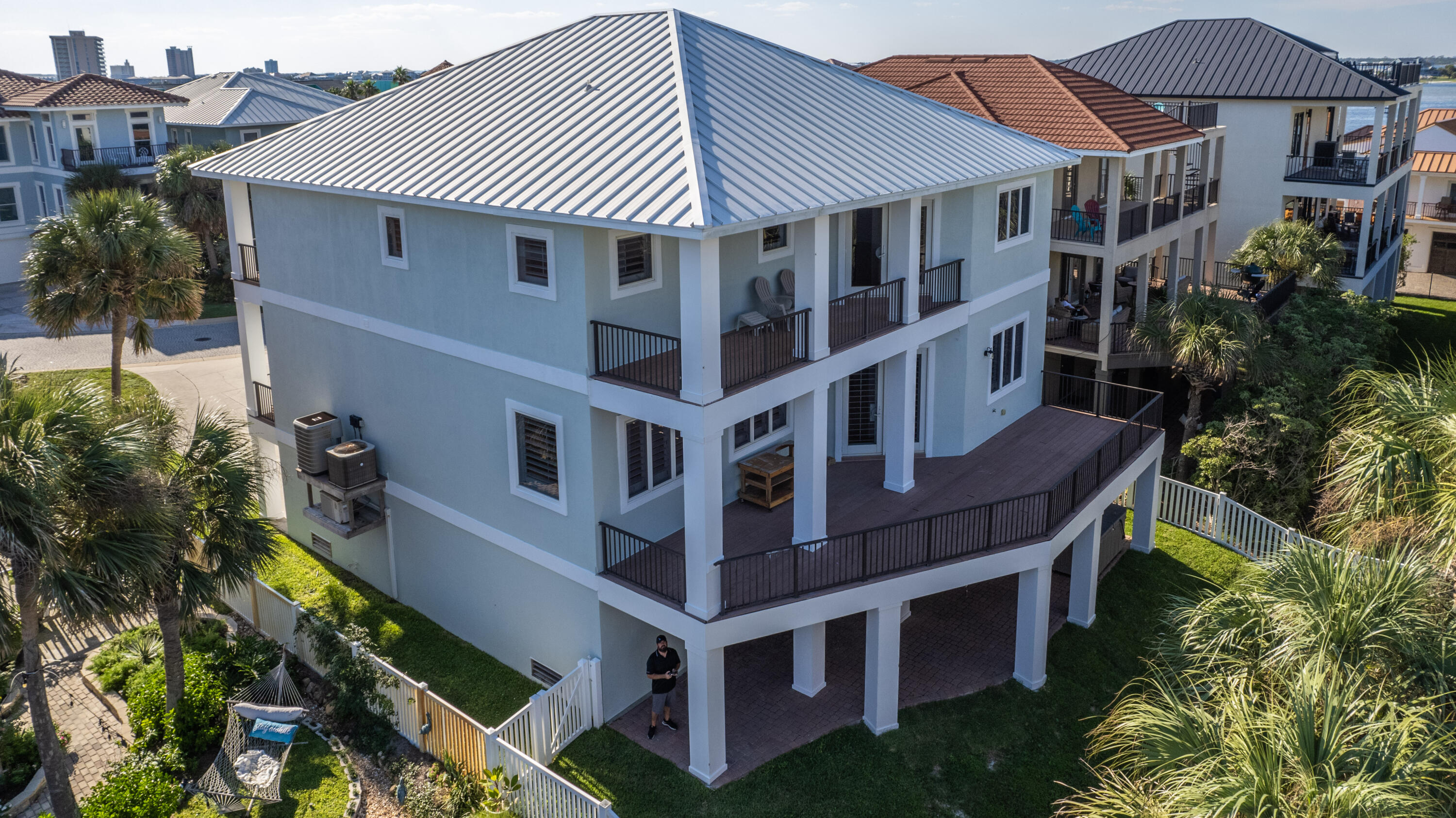 LA CARIBE - Residential