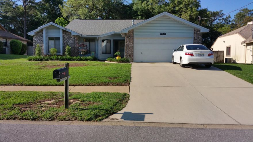 Central Niceville location, close to schools, shopping and bases. Two living areas which include spacious family room with vaulted ceiling, gas fireplace and adjacent to the heated and cooled Florida Room. Updated kitchen to include stainless steel appliances and granite counter tops. Large master suite overlooking back yard with private entry to the Florida Room. Master bath has dual vanities and separate shower in closet. Two additional bedrooms share a full bath. Fenced back yard with 20x14 storage shed. Oversized two car garage. Flooring in home is tile in wet areas, engineered Hardwood throughout (one bedroom has carpet). No smoking allowed in home or garage. Pets are subject to owner approval and non refundable pet fee. All tenants over the age of 18 must complete an application