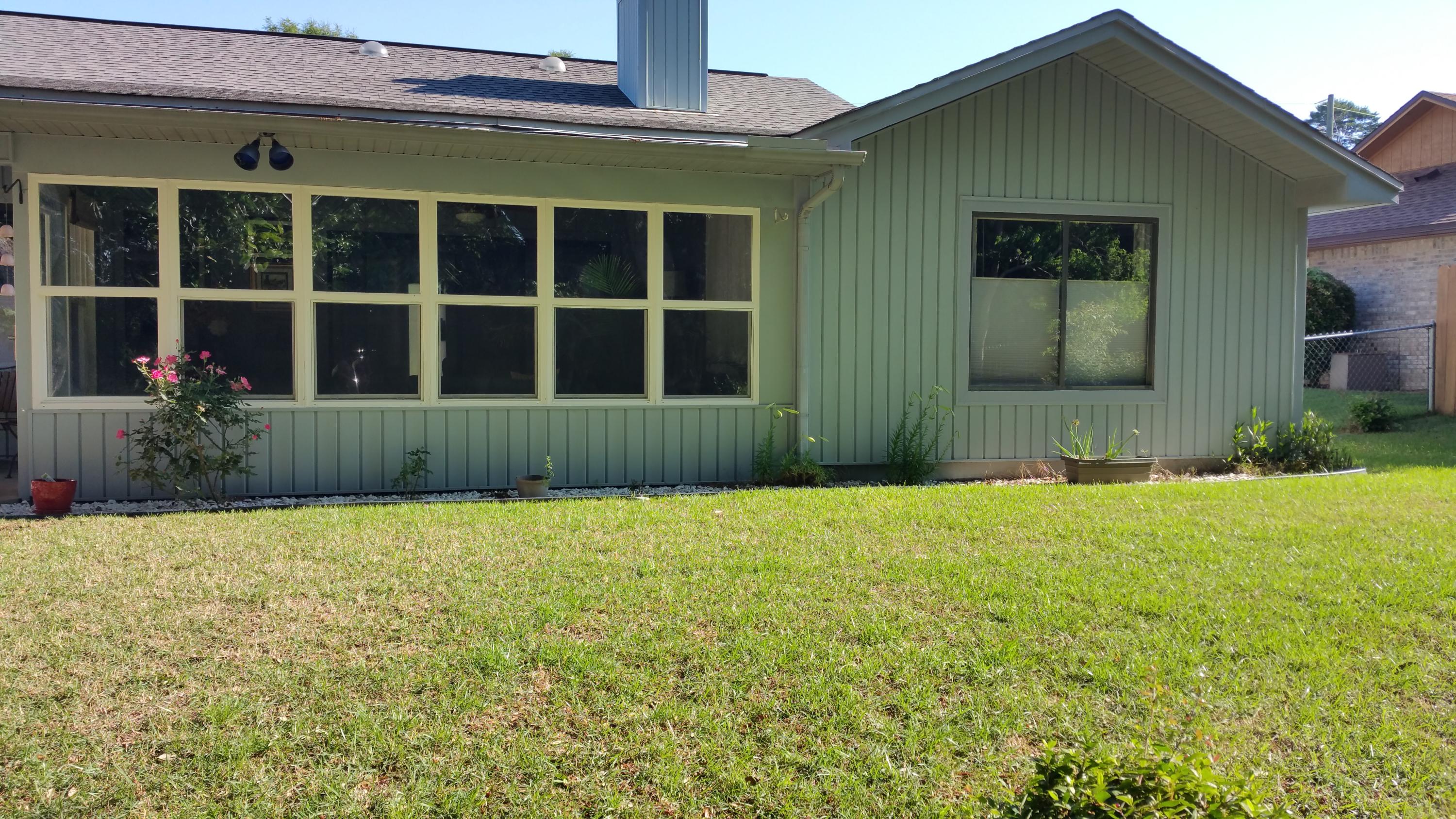 Pinecrest 5 - Residential Lease