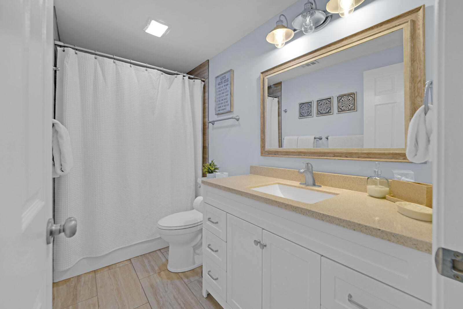 SILVER DUNES CONDO - Residential