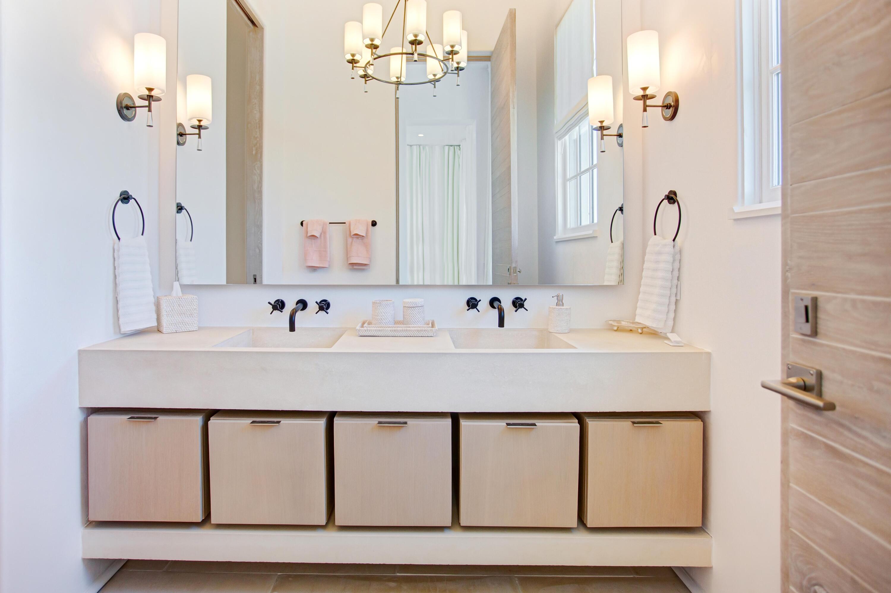 ALYS BEACH - Residential