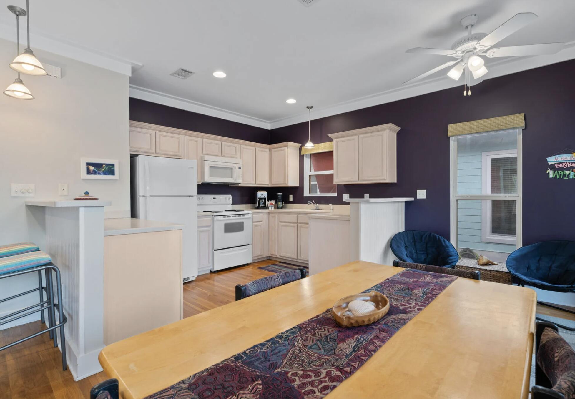 COTTAGES AT CAMP CREEK - Residential