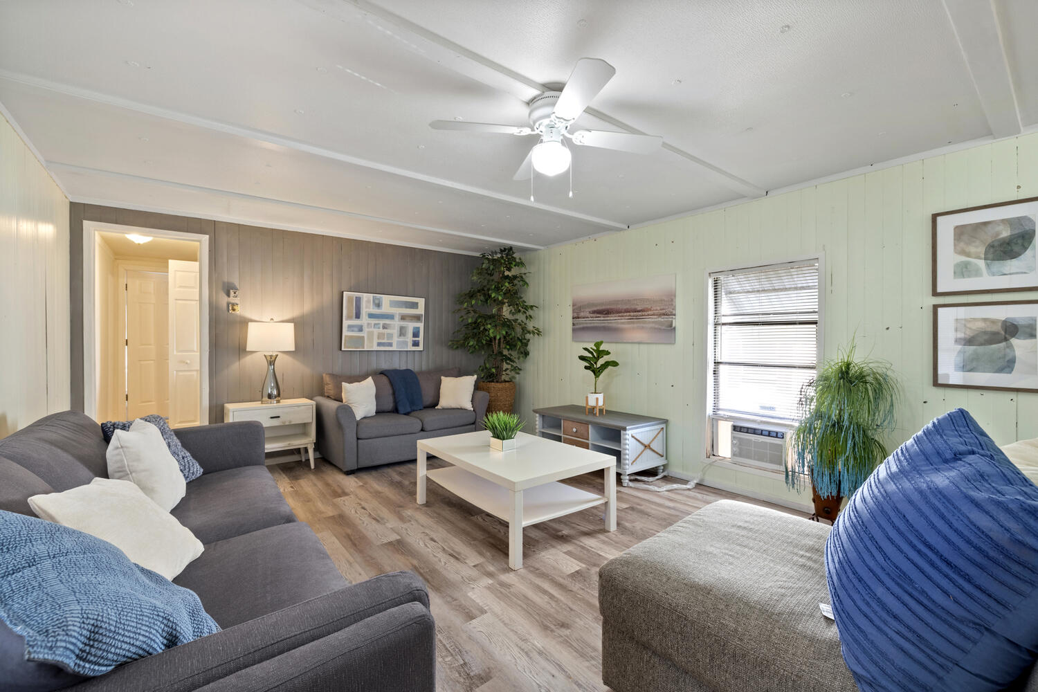 CRESTVIEW HEIGHTS 1ST ADDN - Residential