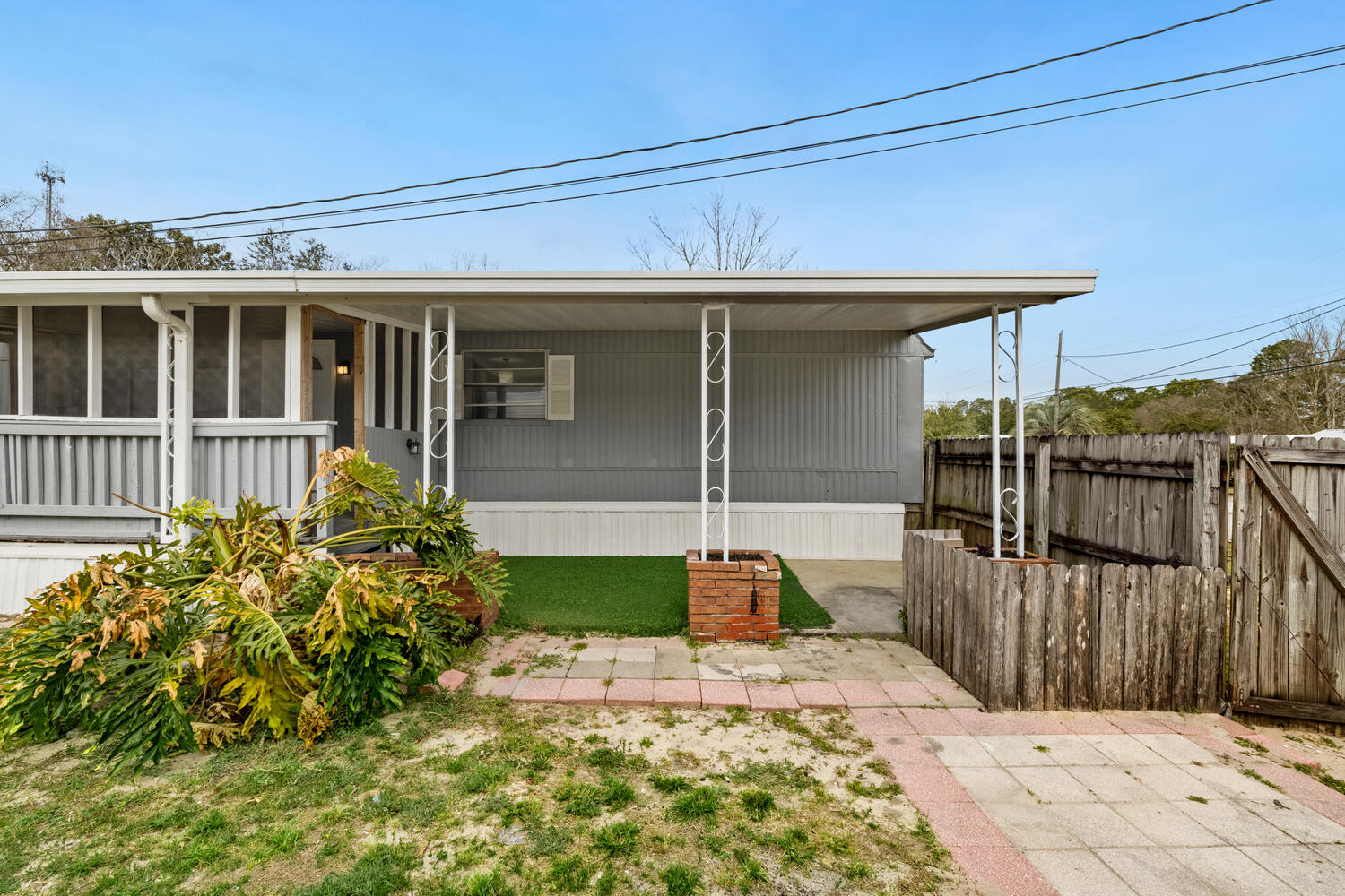 CRESTVIEW HEIGHTS 1ST ADDN - Residential