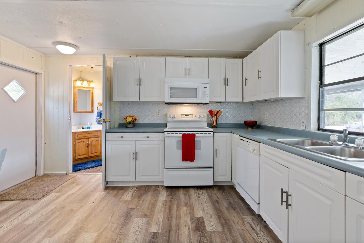 CRESTVIEW HEIGHTS 1ST ADDN - Residential