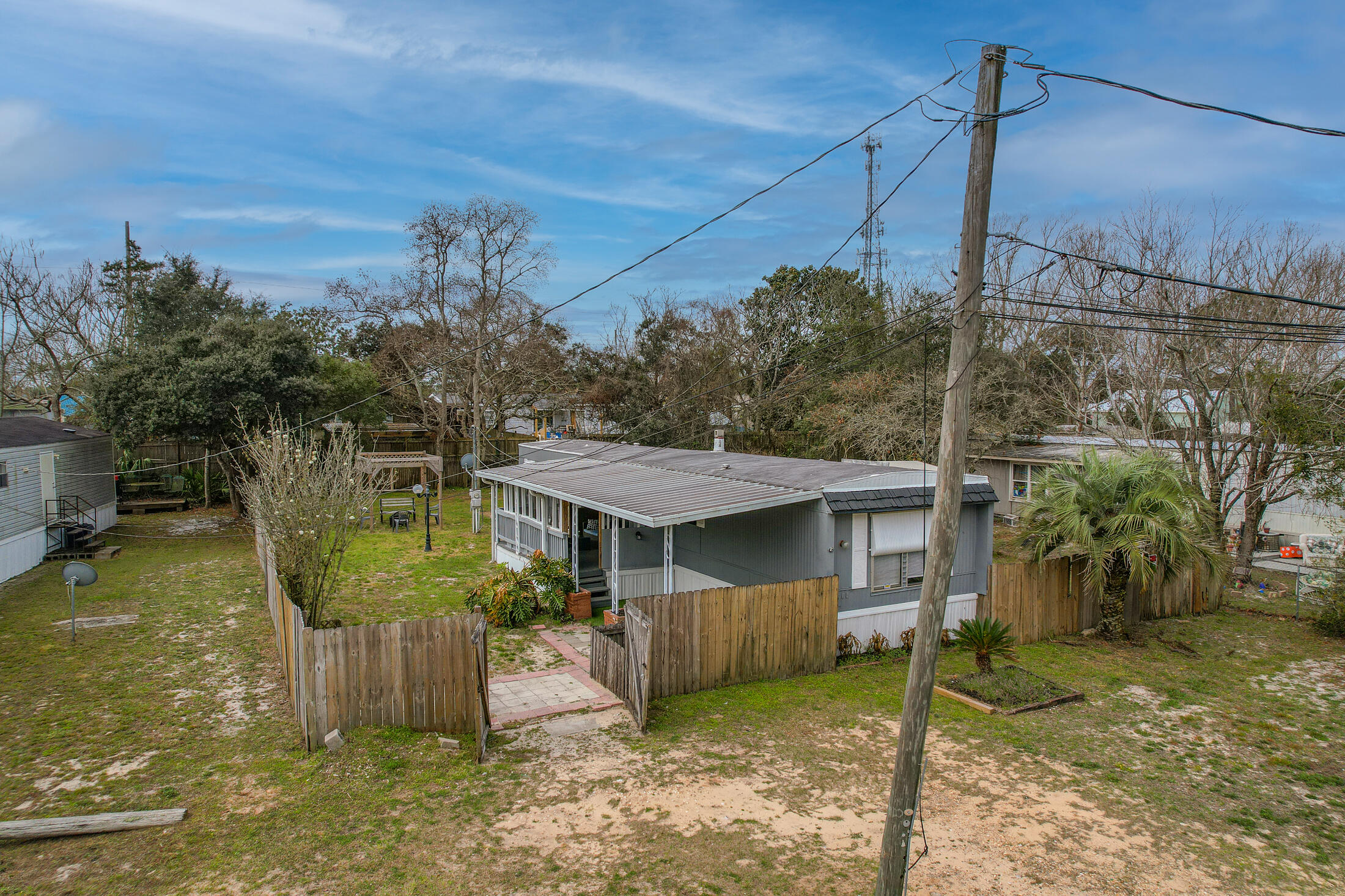 CRESTVIEW HEIGHTS 1ST ADDN - Residential