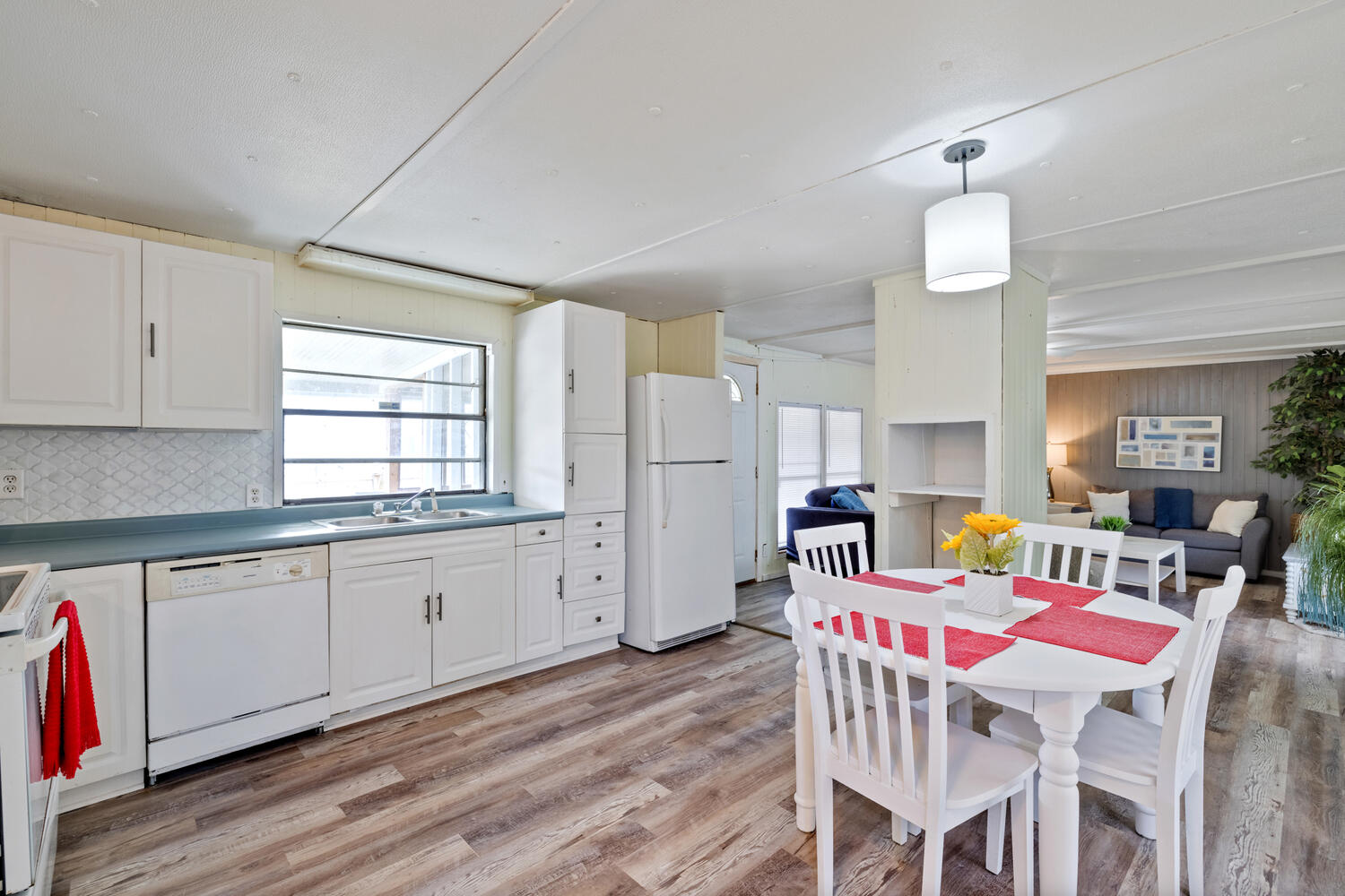 CRESTVIEW HEIGHTS 1ST ADDN - Residential