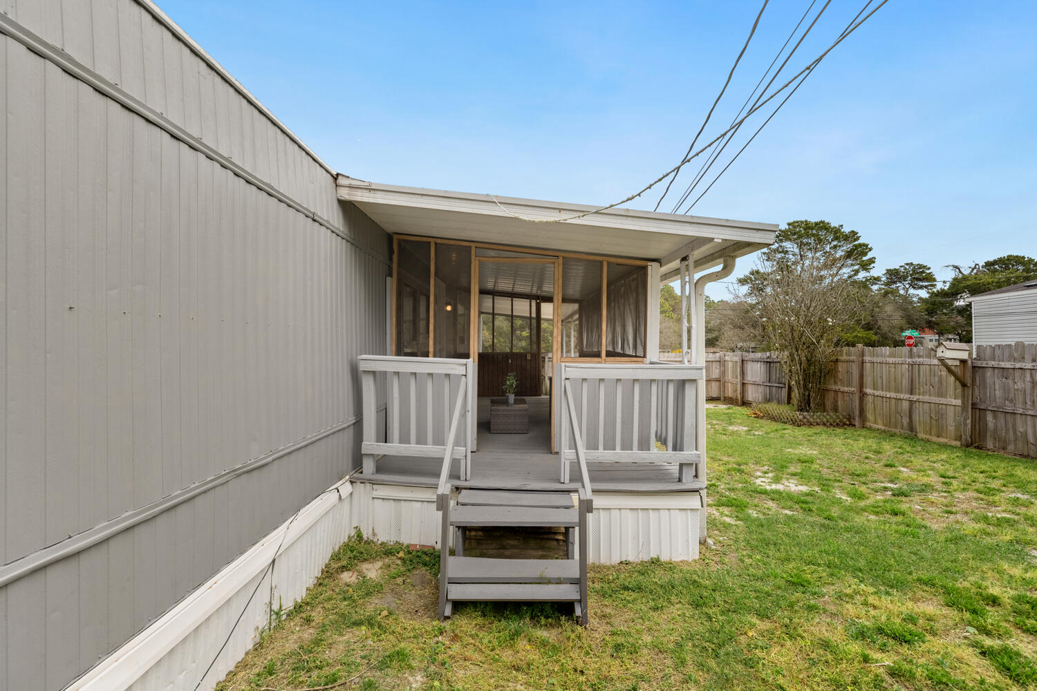 CRESTVIEW HEIGHTS 1ST ADDN - Residential