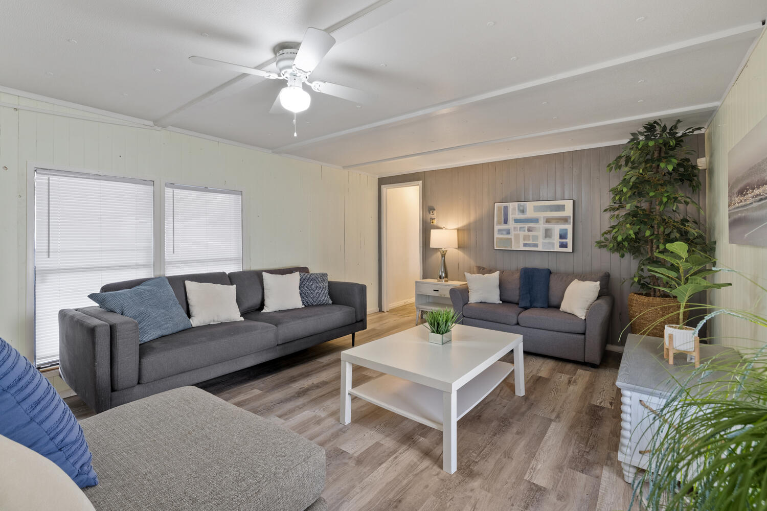 CRESTVIEW HEIGHTS 1ST ADDN - Residential