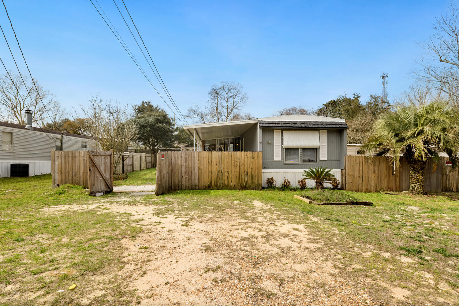 CRESTVIEW HEIGHTS 1ST ADDN - Residential