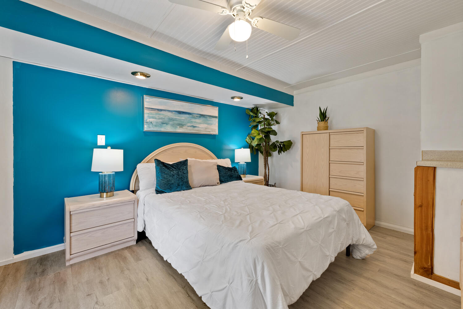 CRESTVIEW HEIGHTS 1ST ADDN - Residential