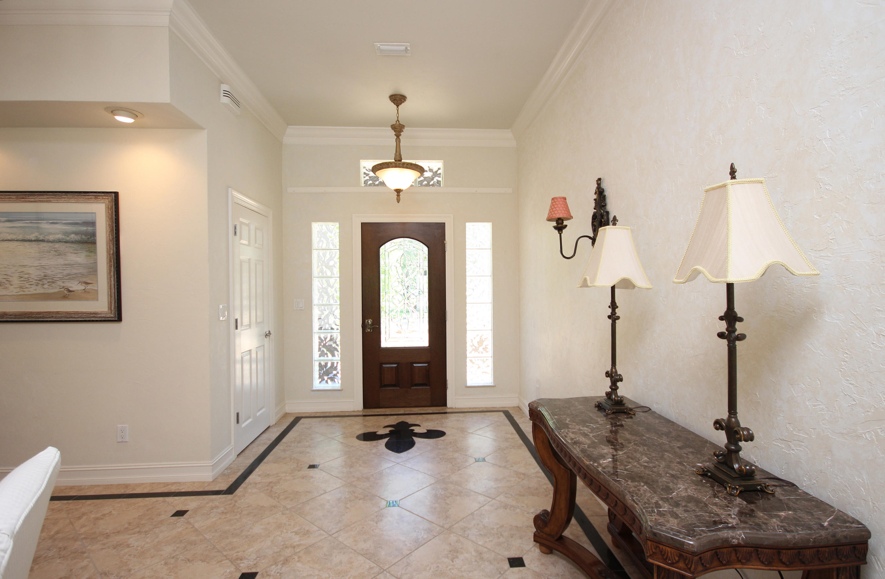 WHISPERING OAKS - Residential