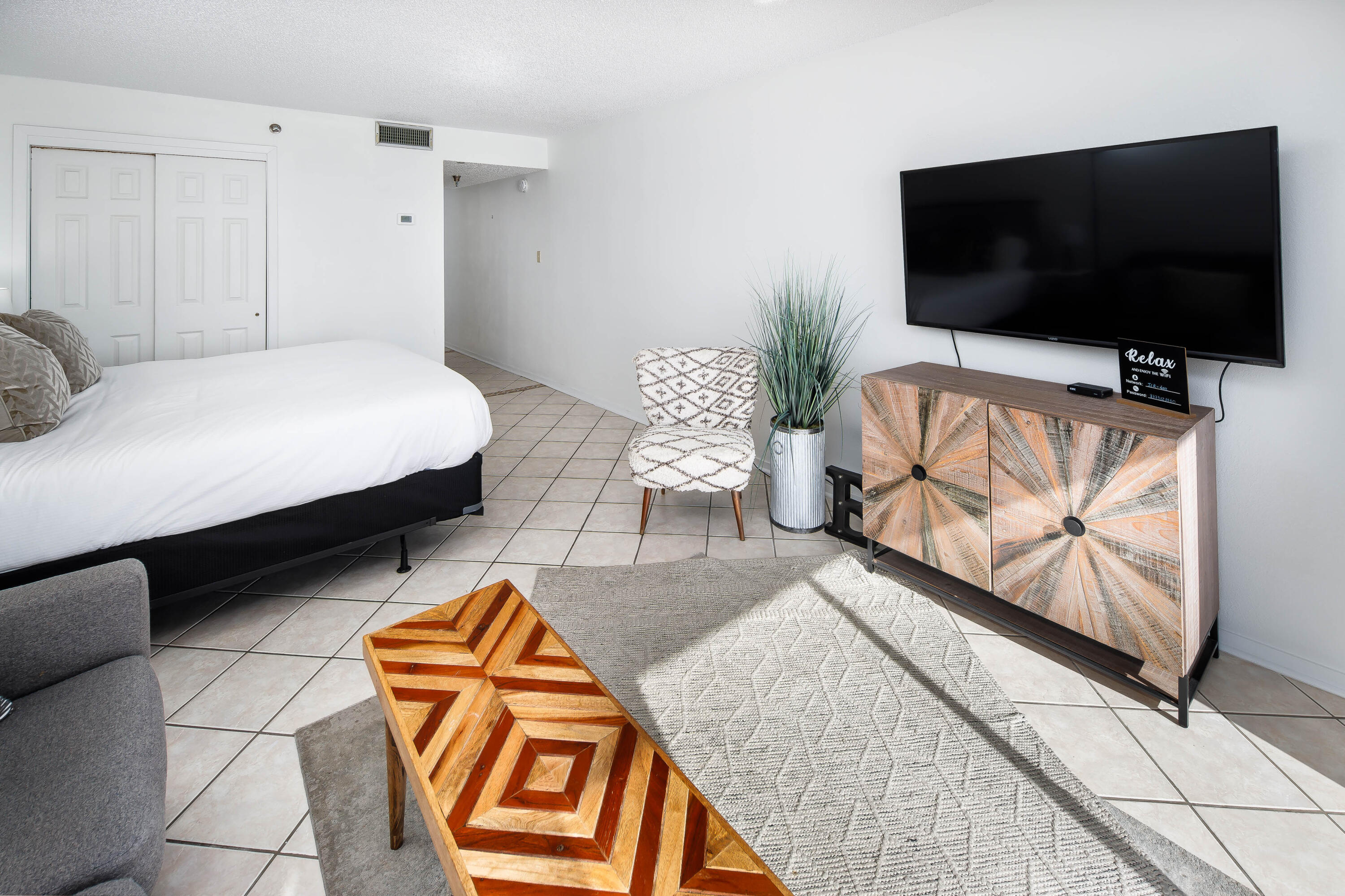 ISLANDER BEACH RESORT CONDO - Residential