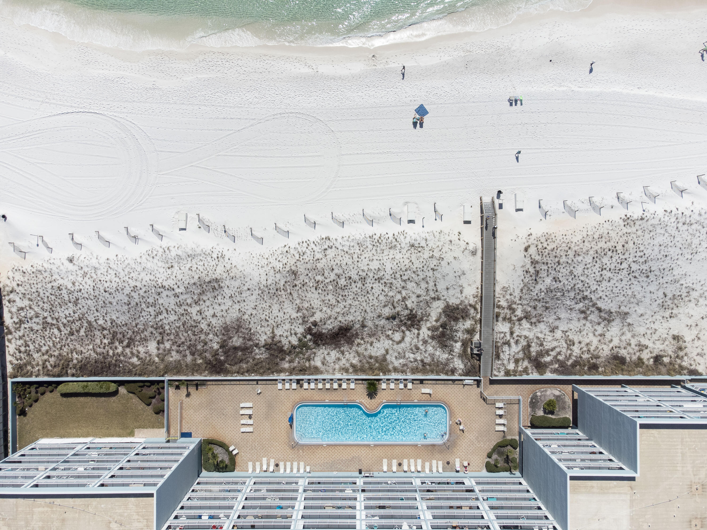 ISLANDER BEACH RESORT CONDO - Residential