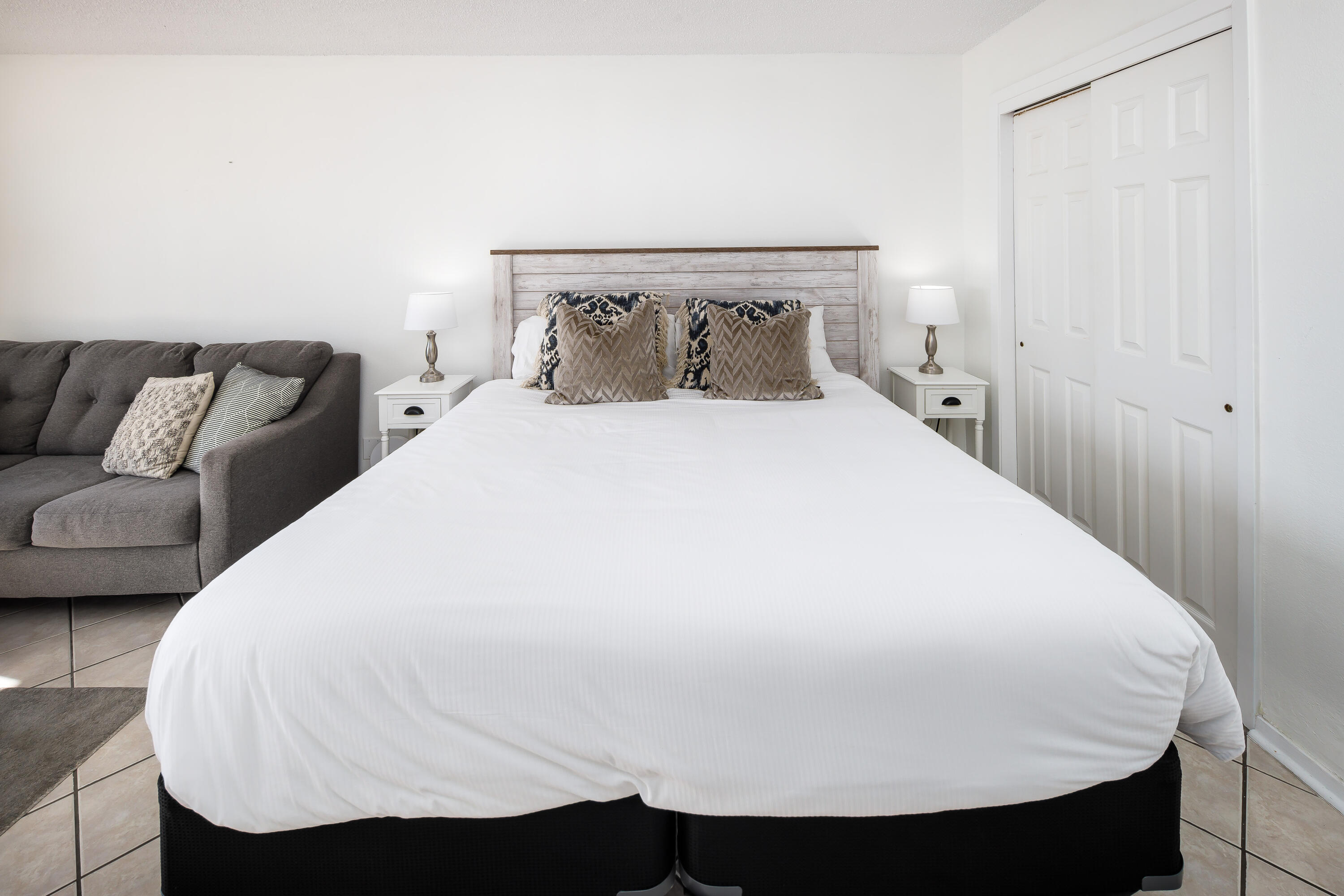 ISLANDER BEACH RESORT CONDO - Residential