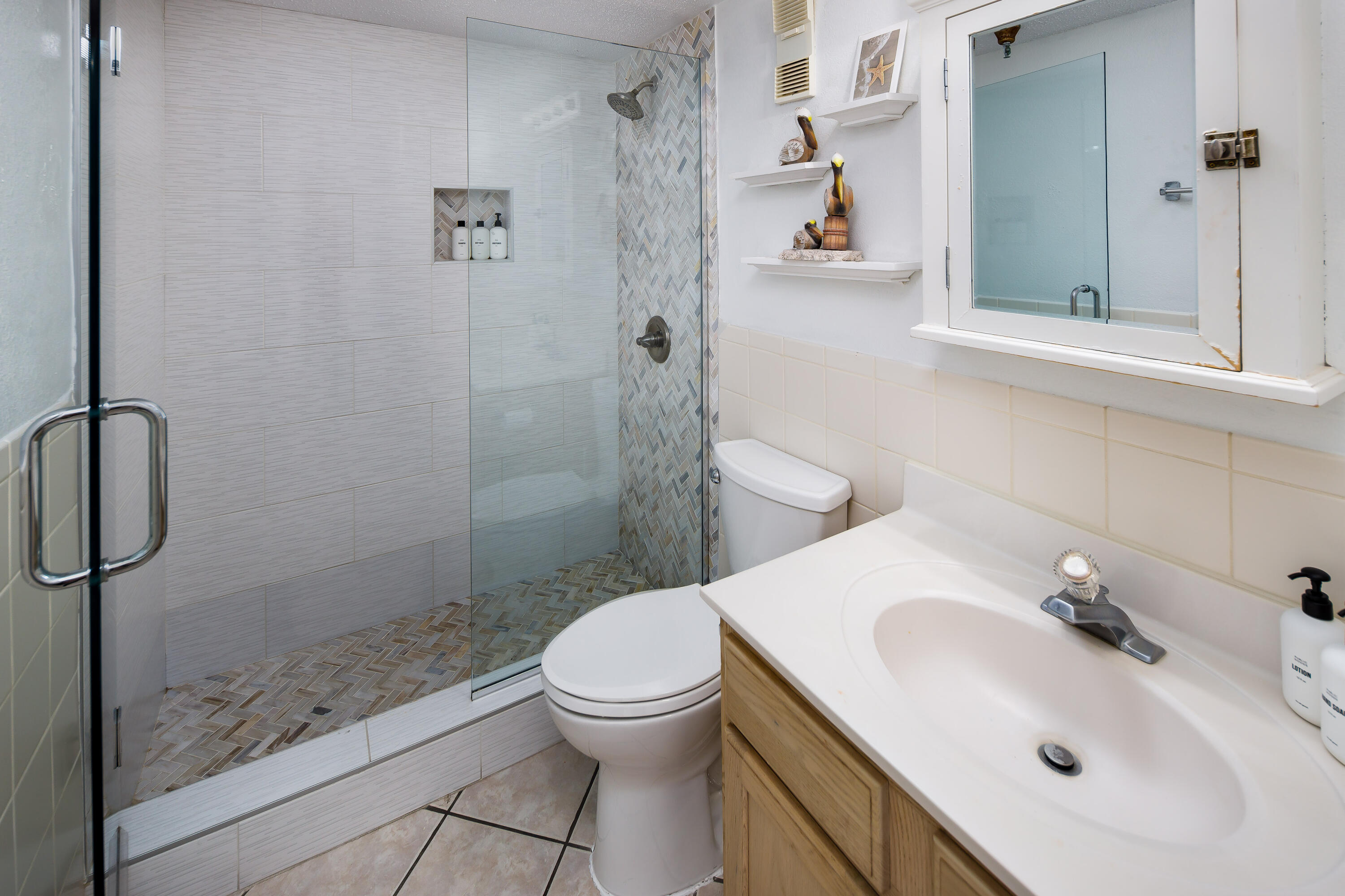 ISLANDER BEACH RESORT CONDO - Residential