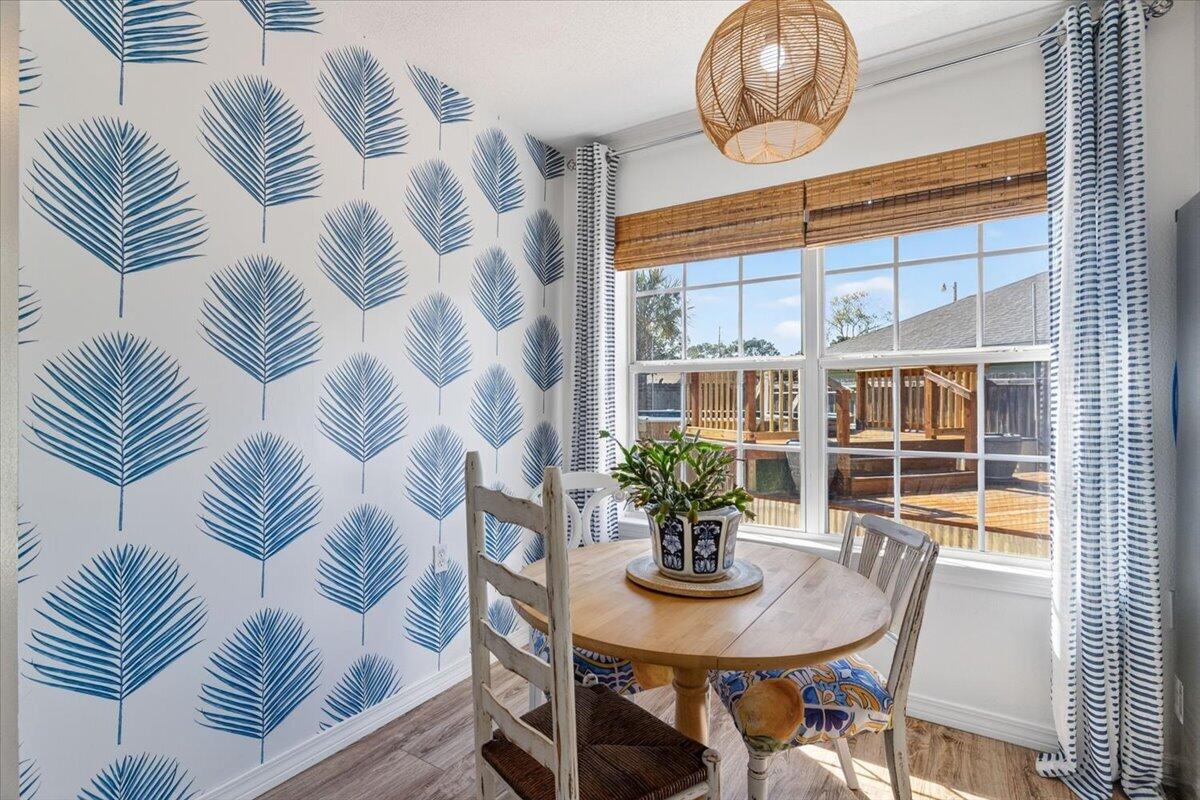 SHADOW LAKES - Residential