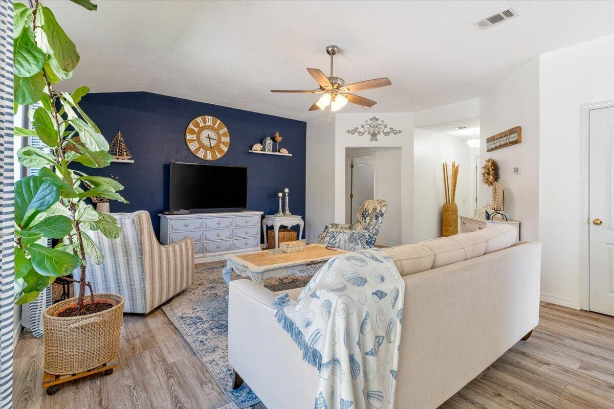 SHADOW LAKES - Residential