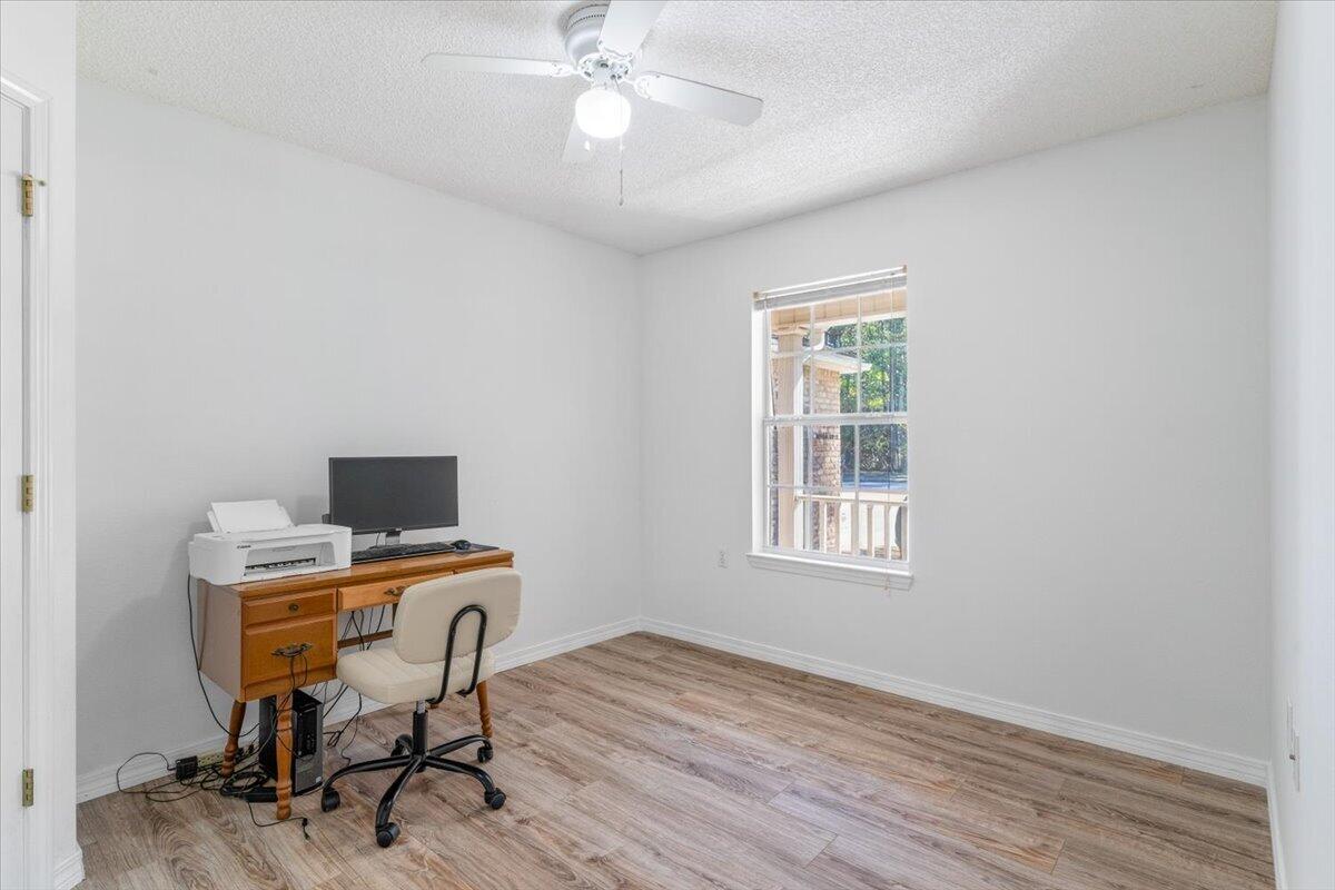 SHADOW LAKES - Residential