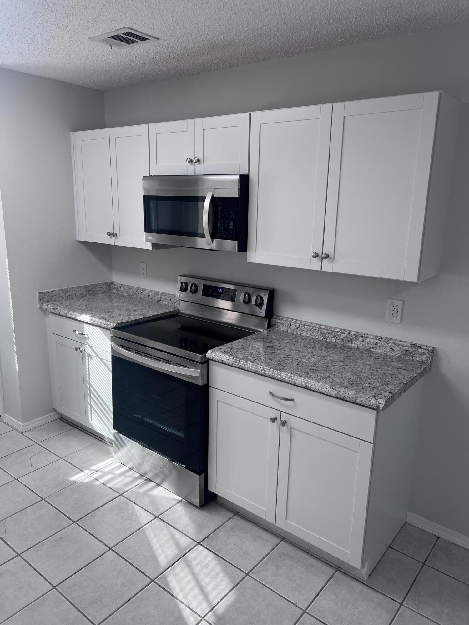 BLUE RIDGE ESTATES S/D - Residential Lease