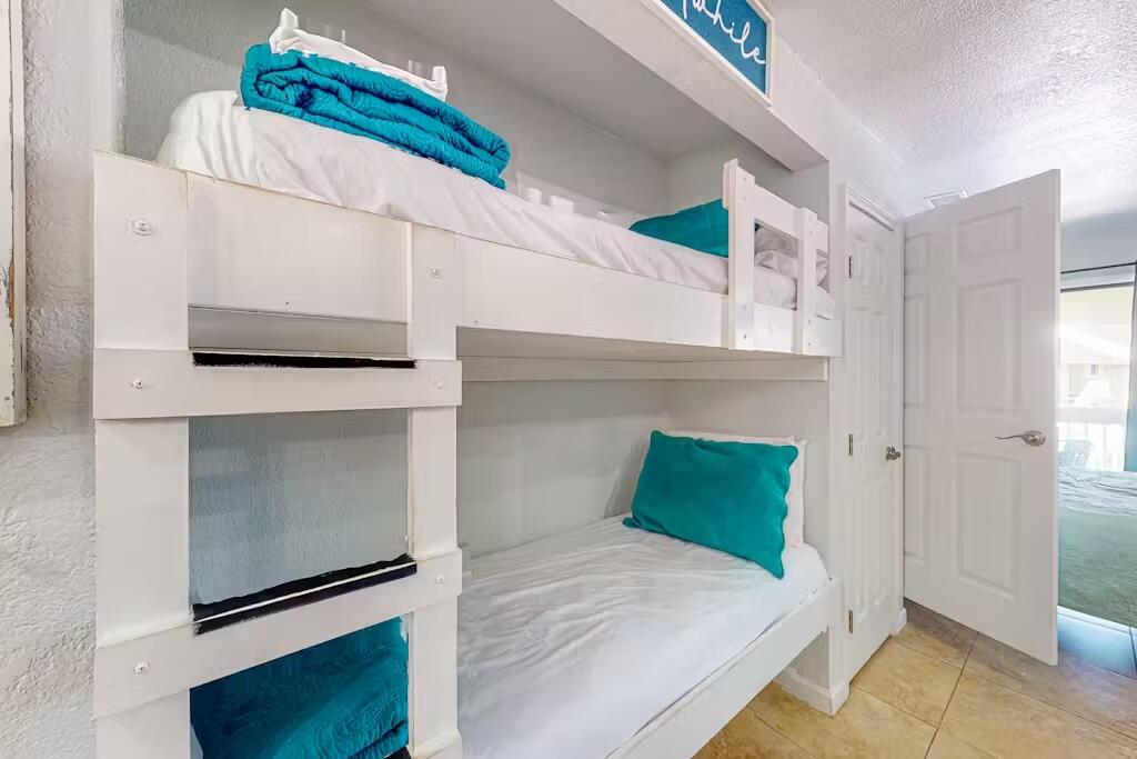 SANDPIPER COVE PH 14 - Residential