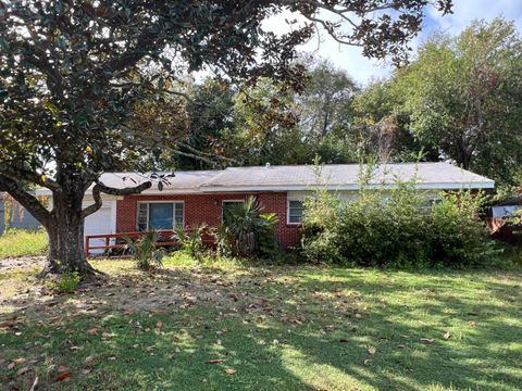 A home in Fort Walton Beach