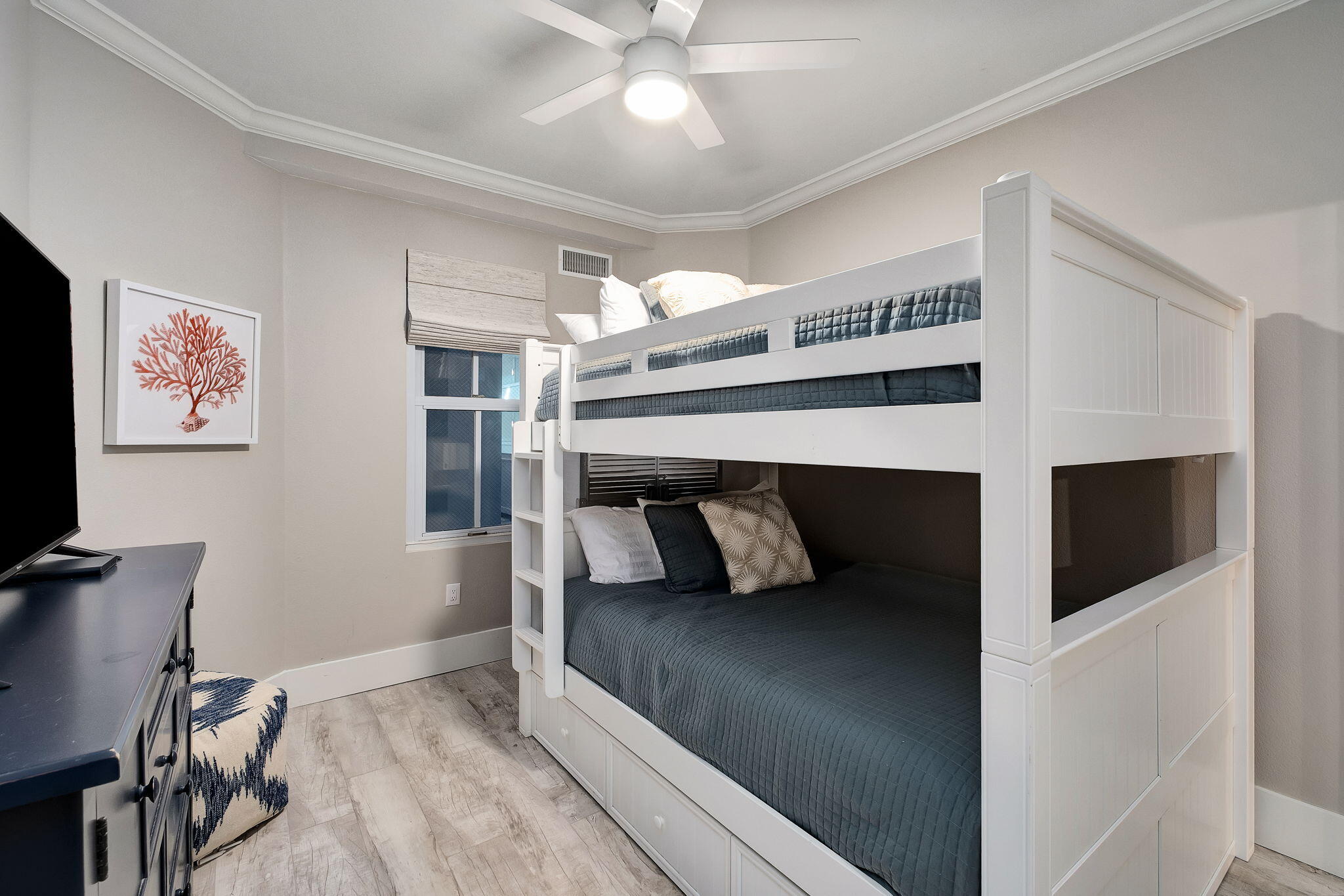 INN AT BLUE MOUNTAIN BEACH - Residential