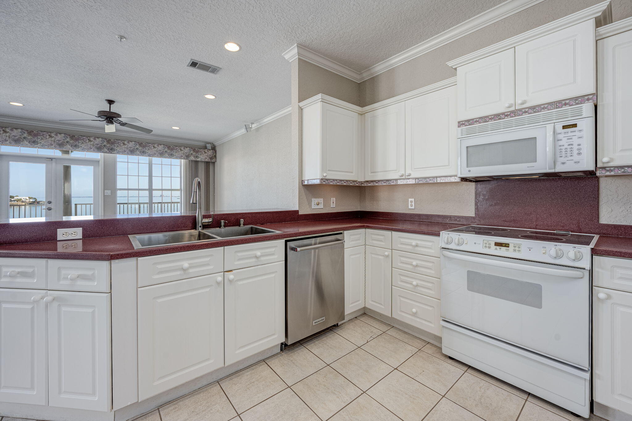 CAMP WALTON VILLAGE CONDO - Residential