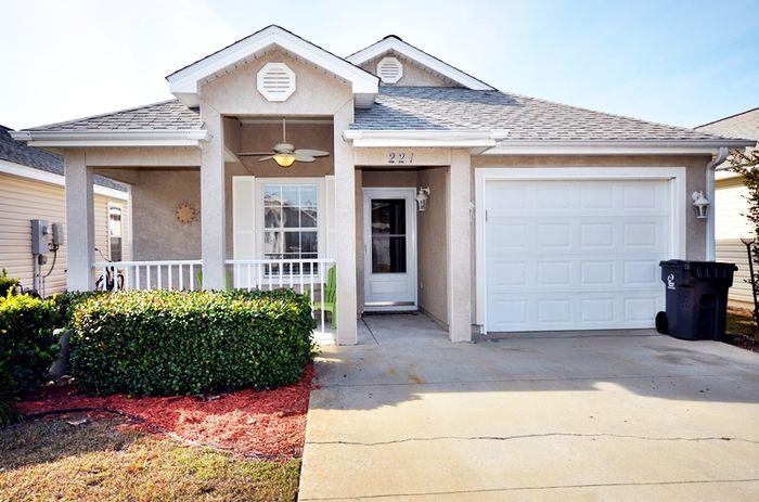 Fabulous 3 bedroom home in the heart of Panama City Beach. Spend your days relaxing on your covered porch or winding down in the nearby community pool. Palm Cove is walking distance to The Worlds Most Beautiful Beaches as well as shopping, dining and a water park. convenient to a lot of some of the best that Panama City Beach has to offer. Just outside the entrance of Palm Cove is Dolce Italiano and Another Broken Egg. This home is just 0.6 miles from Shipwreck Island Water Park and 0.9 miles from the County Pier and public beach access.