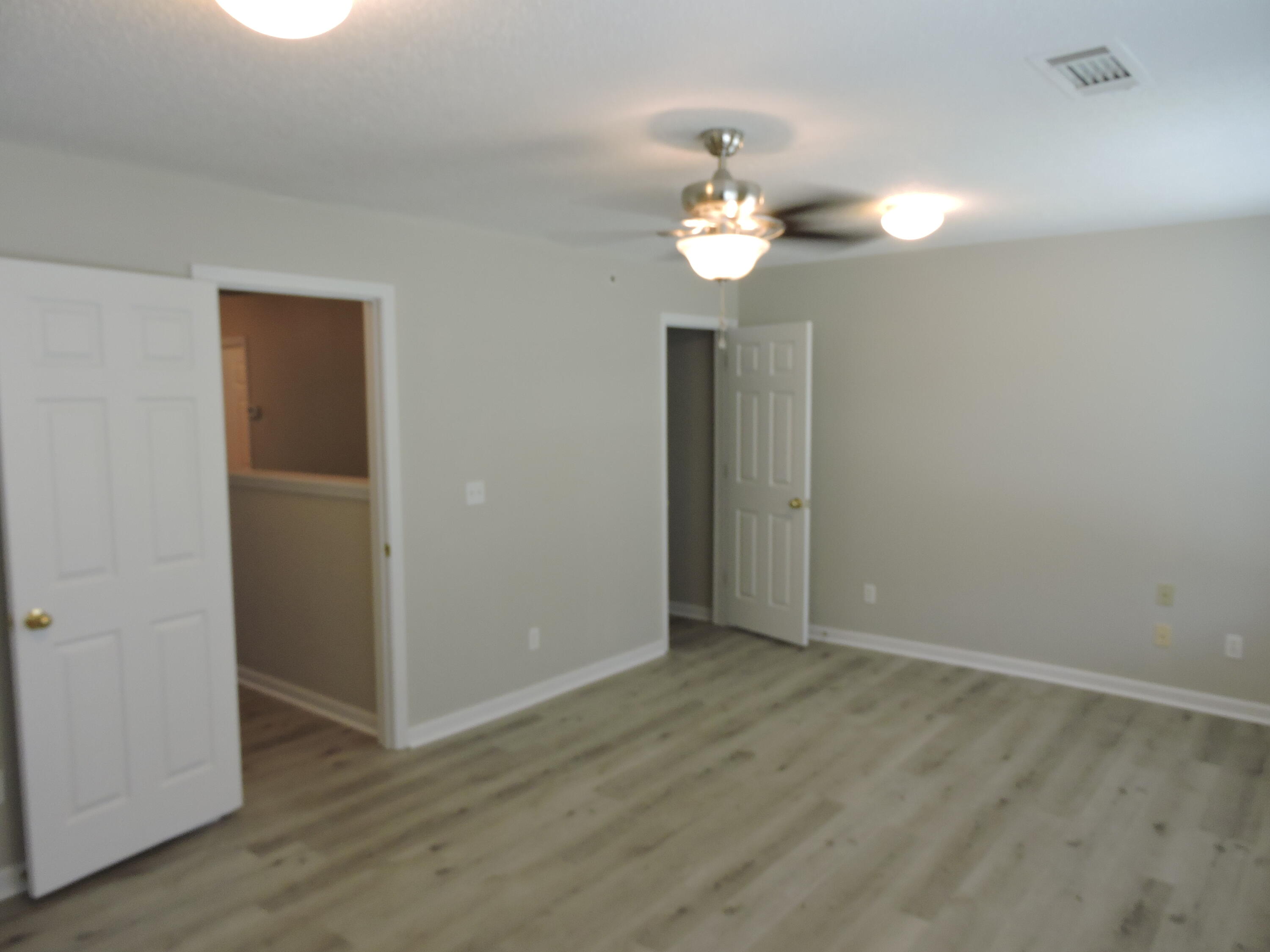 ROLLING PINES - Residential Lease