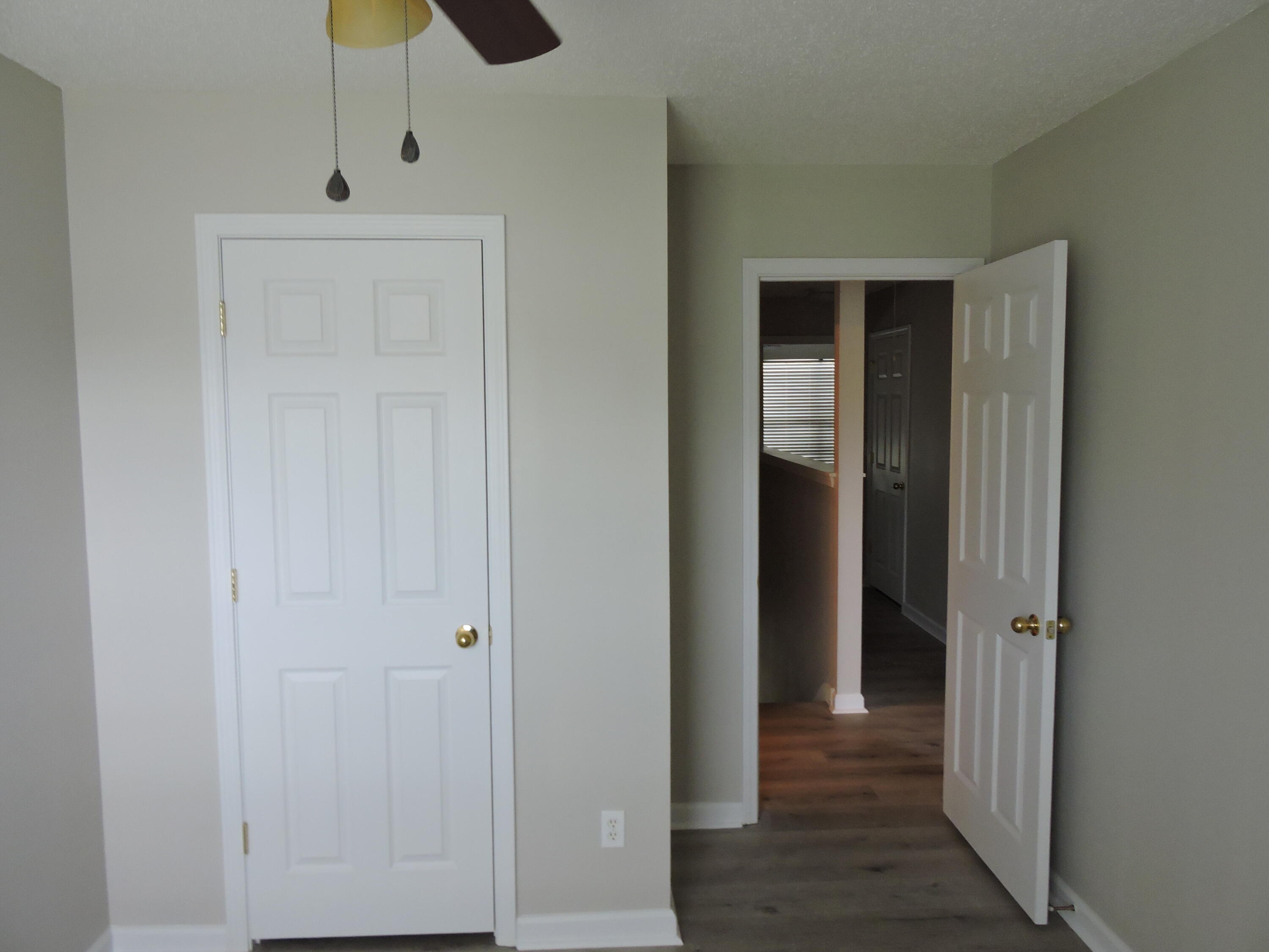 ROLLING PINES - Residential Lease