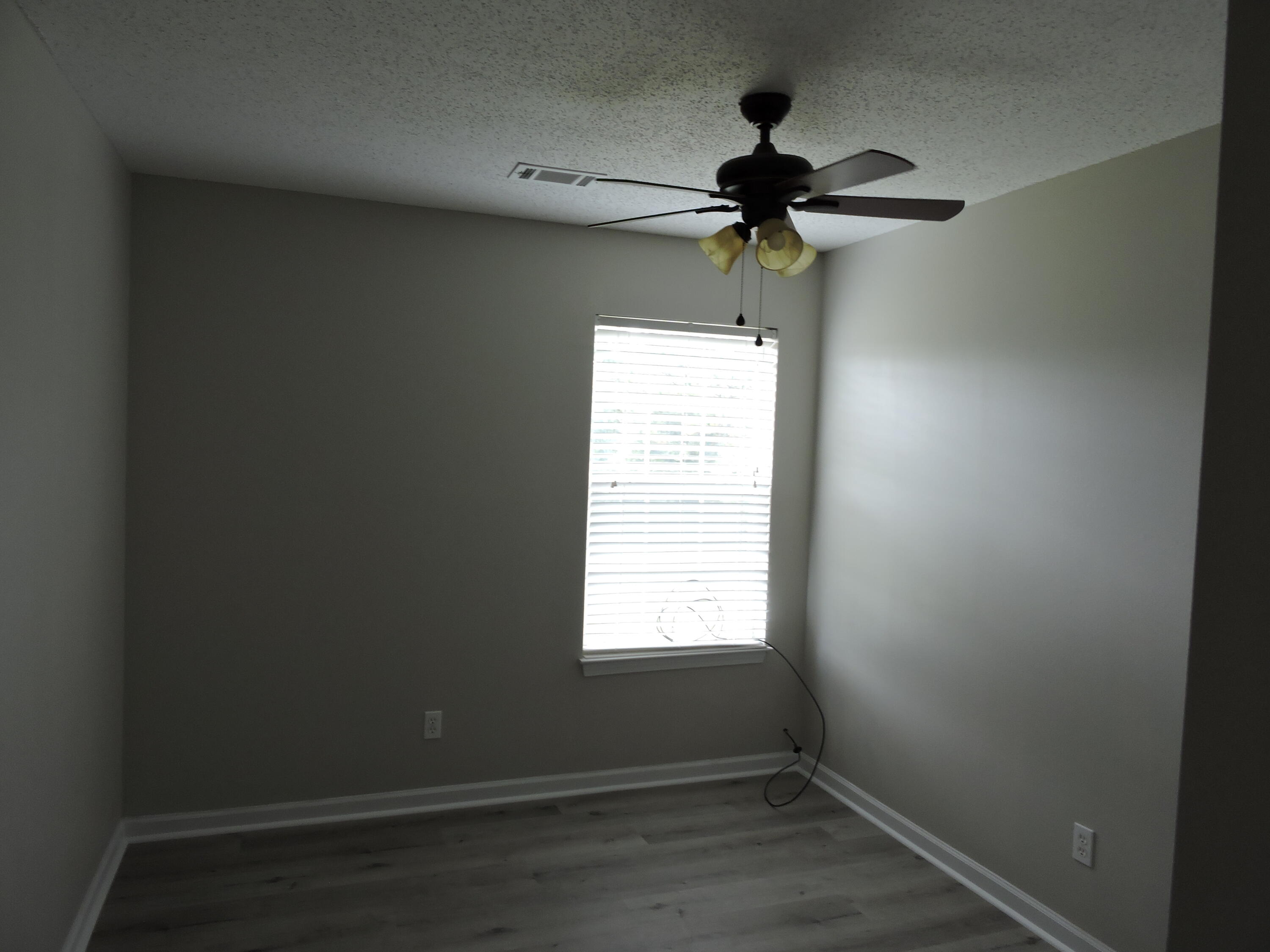 ROLLING PINES - Residential Lease