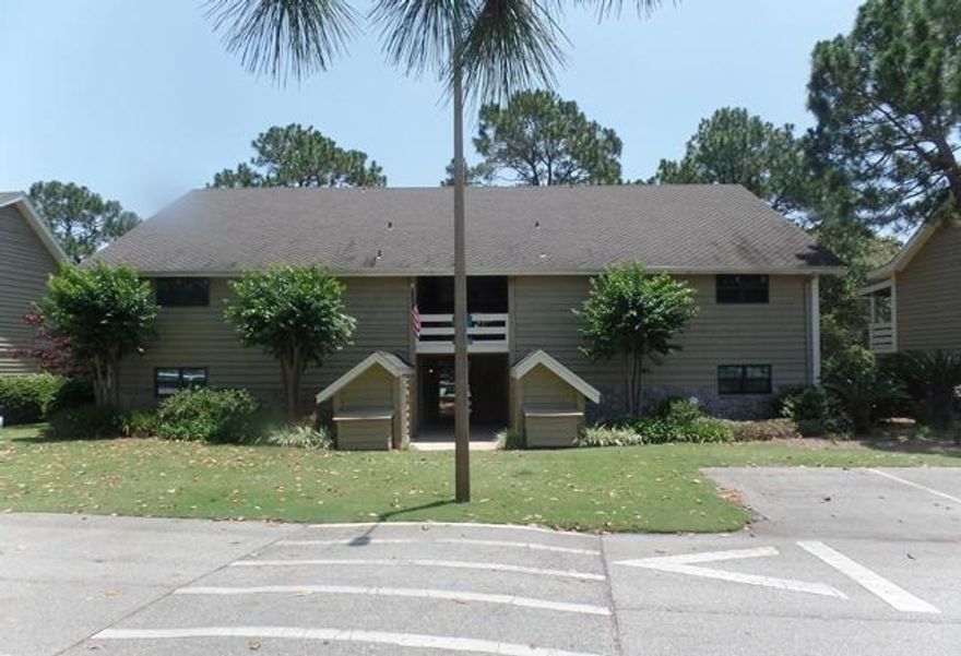 REO ~ 2nd floor 2 Bd / 2 Ba condo in gated community of Seascape Resort. The interior offers vaulted ceilings in the dining & living area. The resort amenities include an 18-hole golf course, 8 tennis courts, 5 swimming pools, fresh water lakes, conference facilities & just a few blocks away from the beach! The current list price is $149,900. Seascape Homeowner's Association Dues are $487.35 due quarterly with a $50 Capital Contribution at closing. Seascape Phase One, Association Dues are $912 due quarterly. Bank of America, N.A. (the ''Bank'') associates and/or Bank associates, household members, & HTS business partners of the Bank, are prohibited from purchasing REO & auctioned REO properties, either owned or serviced by the Bank, whether directly or indirectly.